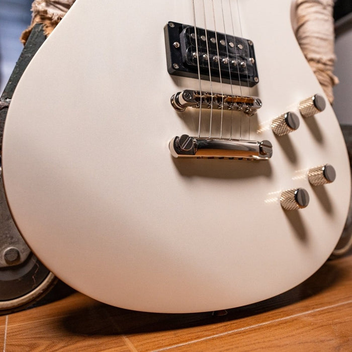 James Tyler | JTG - M1 | Versatile HH Powerhouse | White Pearl (JTG-M1-White-Pearl) - Gsus4