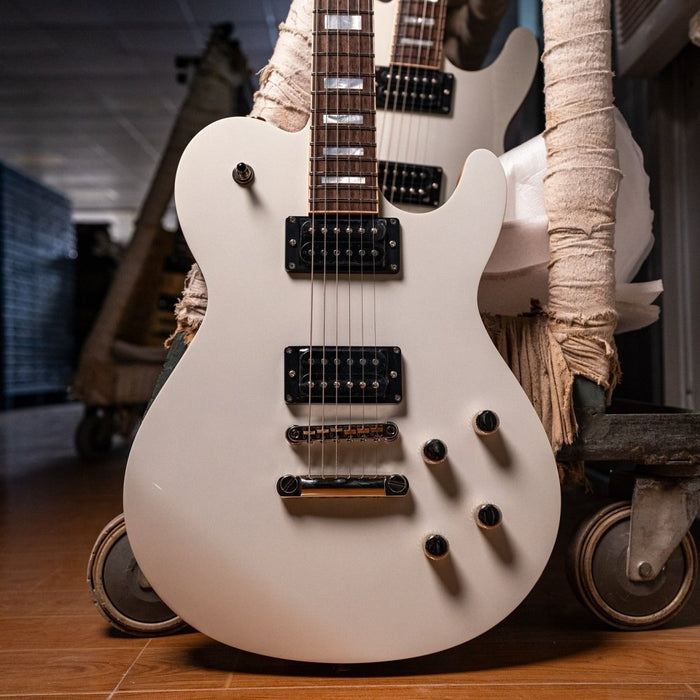 James Tyler | JTG - M1 | Versatile HH Powerhouse | White Pearl (JTG-M1-White-Pearl) - Gsus4