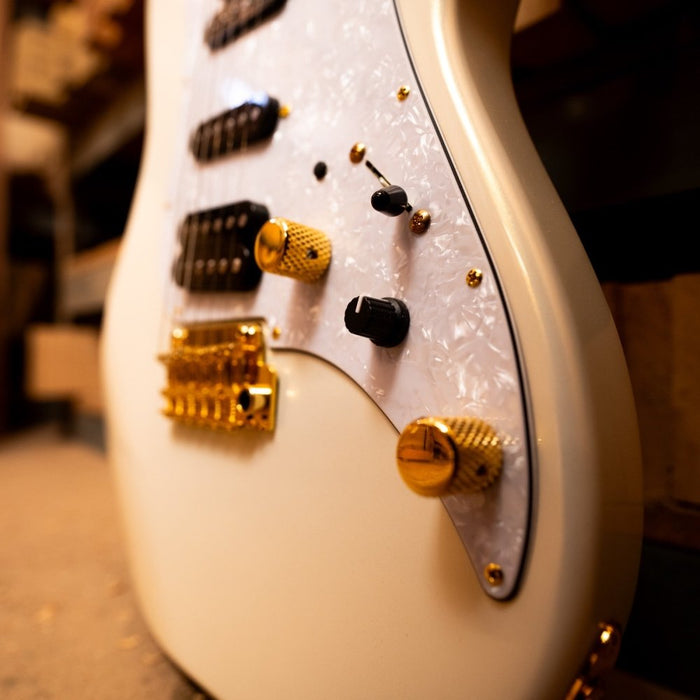 James Tyler | JTG - MK1 | Modern HSS Axe | White Pearl (JTG-MK1-White-Pearl) - Gsus4