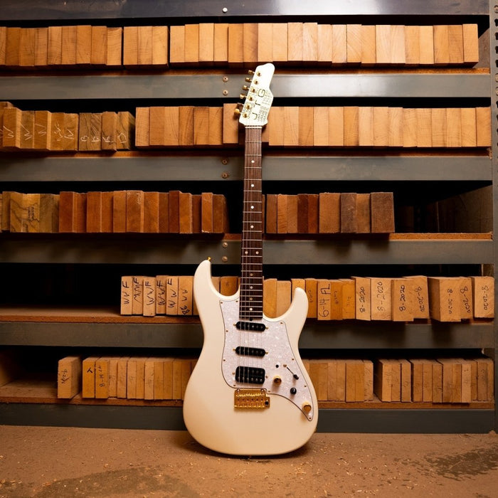 James Tyler | JTG - MK1 | Modern HSS Axe | White Pearl (JTG-MK1-White-Pearl) - Gsus4