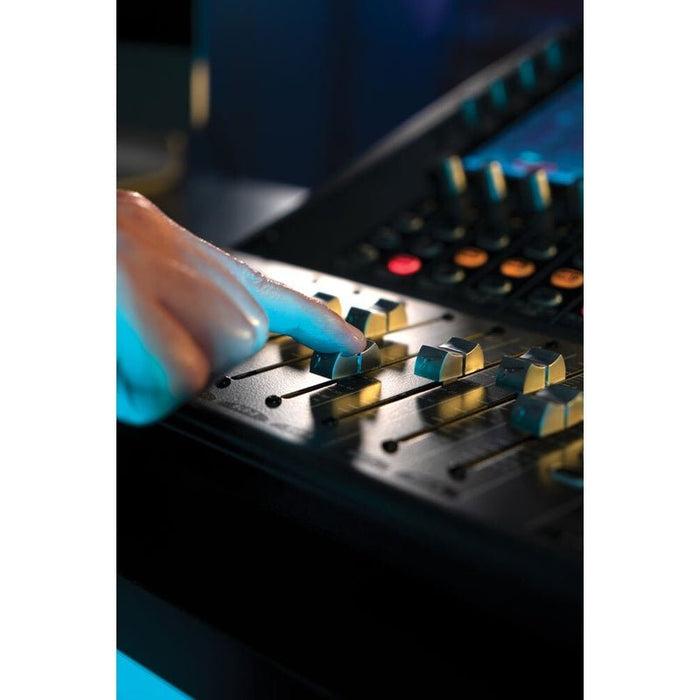 Peavey Aureus Series "AUREUS28" Digital 28-Channel Mixer with WiFi & Bluetooth (PVAUREUS28) - Gsus4