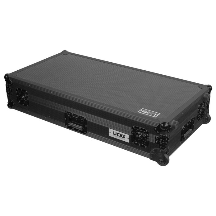UDG Ultimate Flight Case Set Denon DJ SC5000 / X1800 w/ Wheels (Black) (63/F - U91046BL) - Gsus4
