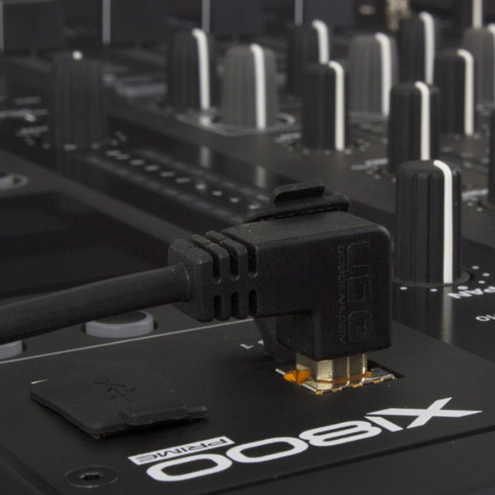 UDG Ultimate U95005 USB2 Cable A - B Black Angled 2m (63/C - U95005BL) - Gsus4