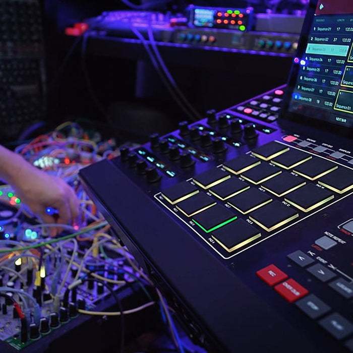 AKAI MPC X Standalone Music Production Center, Sampler & Sequencer (MPC-X) - Gsus4