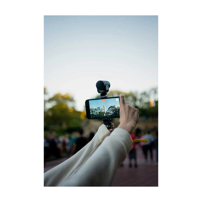 Sennheiser | MKE200 | Mobile Kit | Includes Clamp & Tripod (509256) - Gsus4